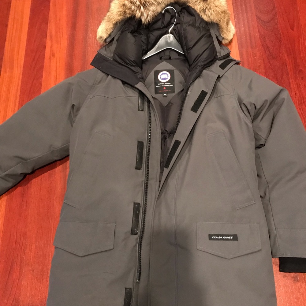 Men’s Canada Goose Graphite Langford Parka: Medium